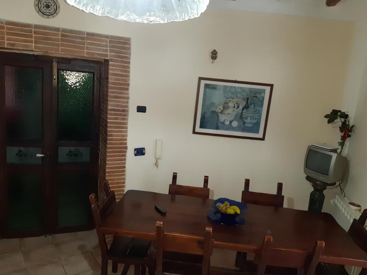 Отель Casa Rosy Кальтаниссетта Экстерьер фото