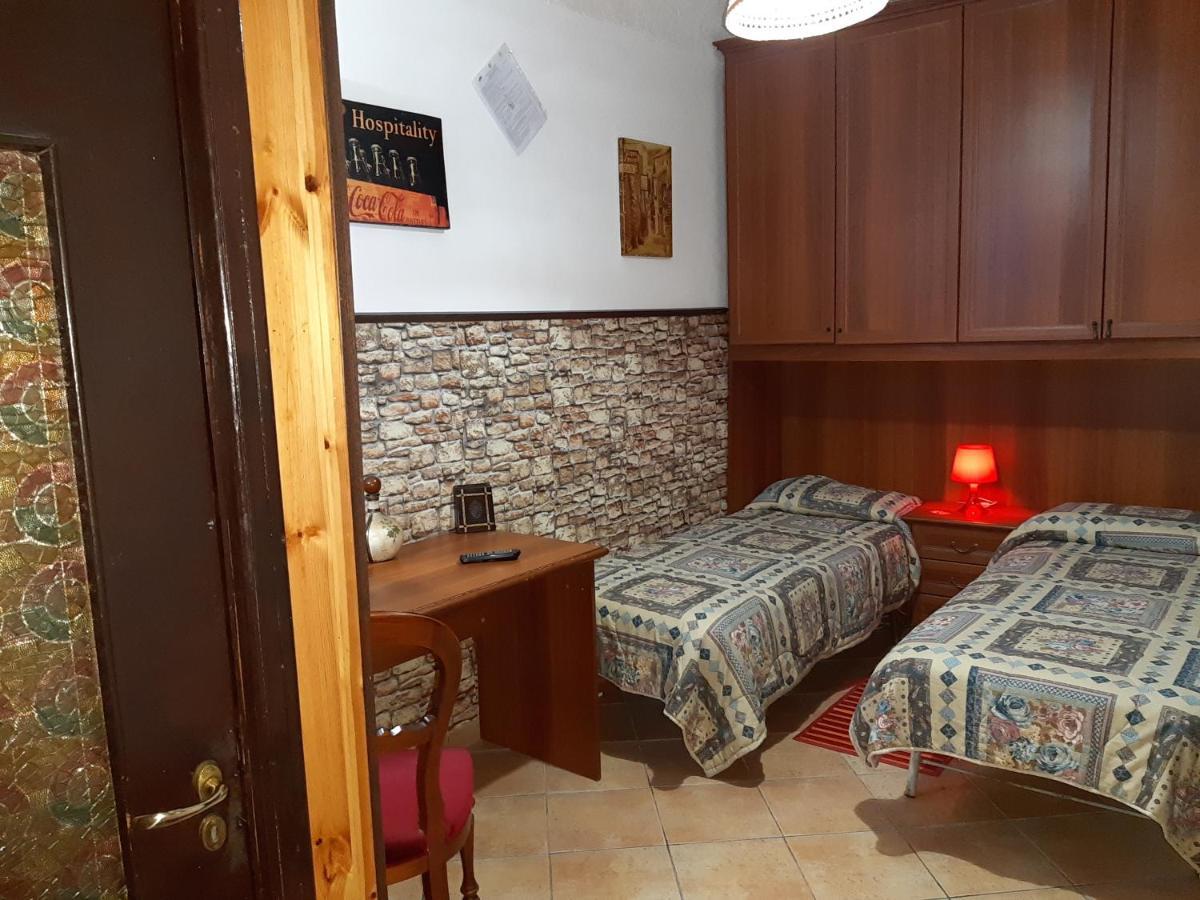 Отель Casa Rosy Кальтаниссетта Экстерьер фото