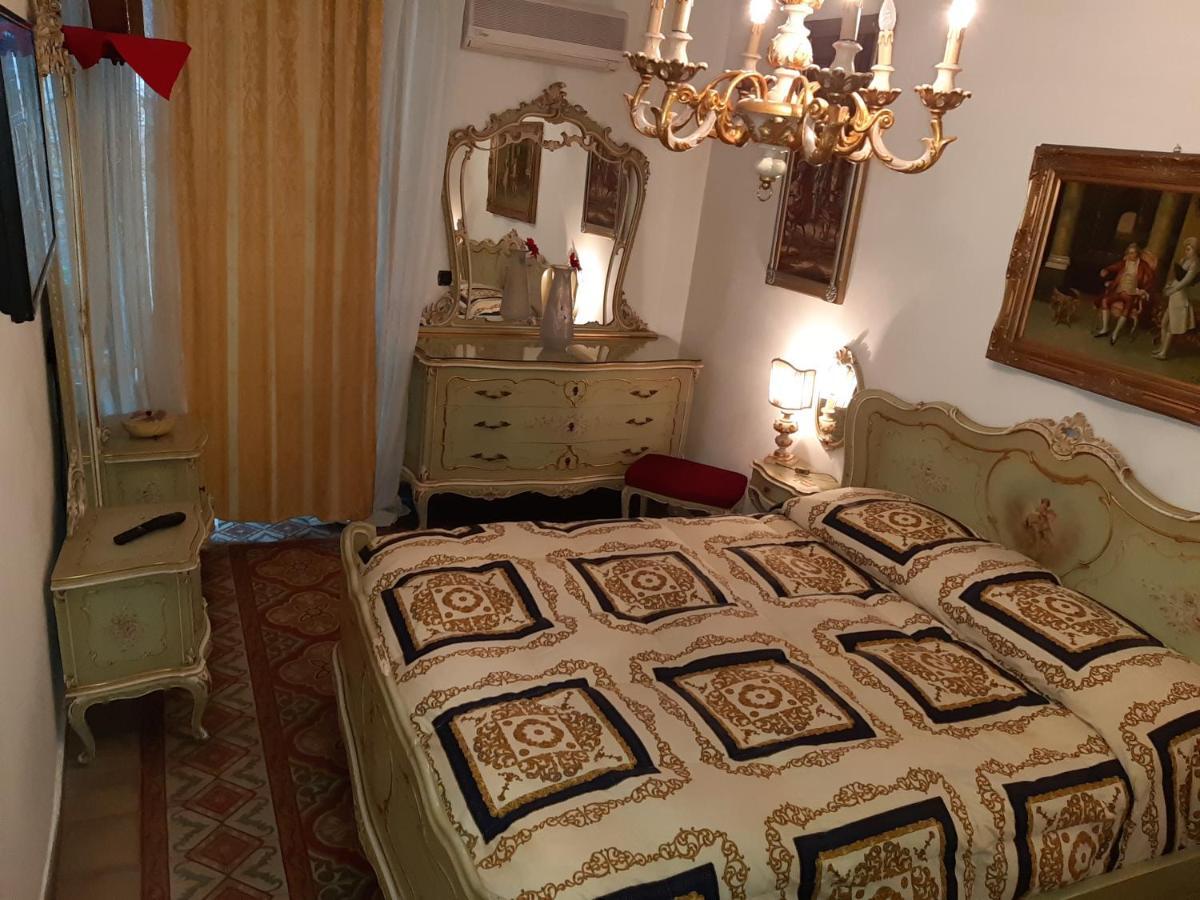 Отель Casa Rosy Кальтаниссетта Экстерьер фото